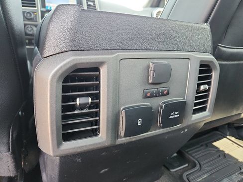 Used 2019 Ford F150 Raptor w/ Equipment Group 802A Luxury AWD/4WD image 9