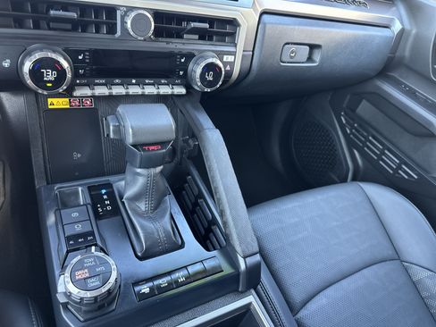 Used 2024 Toyota Tacoma TRD Off-Road AWD/4WD image 19
