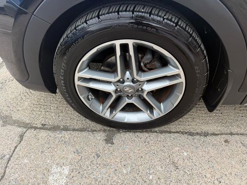 Used 2018 Hyundai Santa Fe Limited image 12