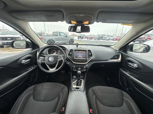 Used 2016 Jeep Cherokee 75th Anniversary image 23