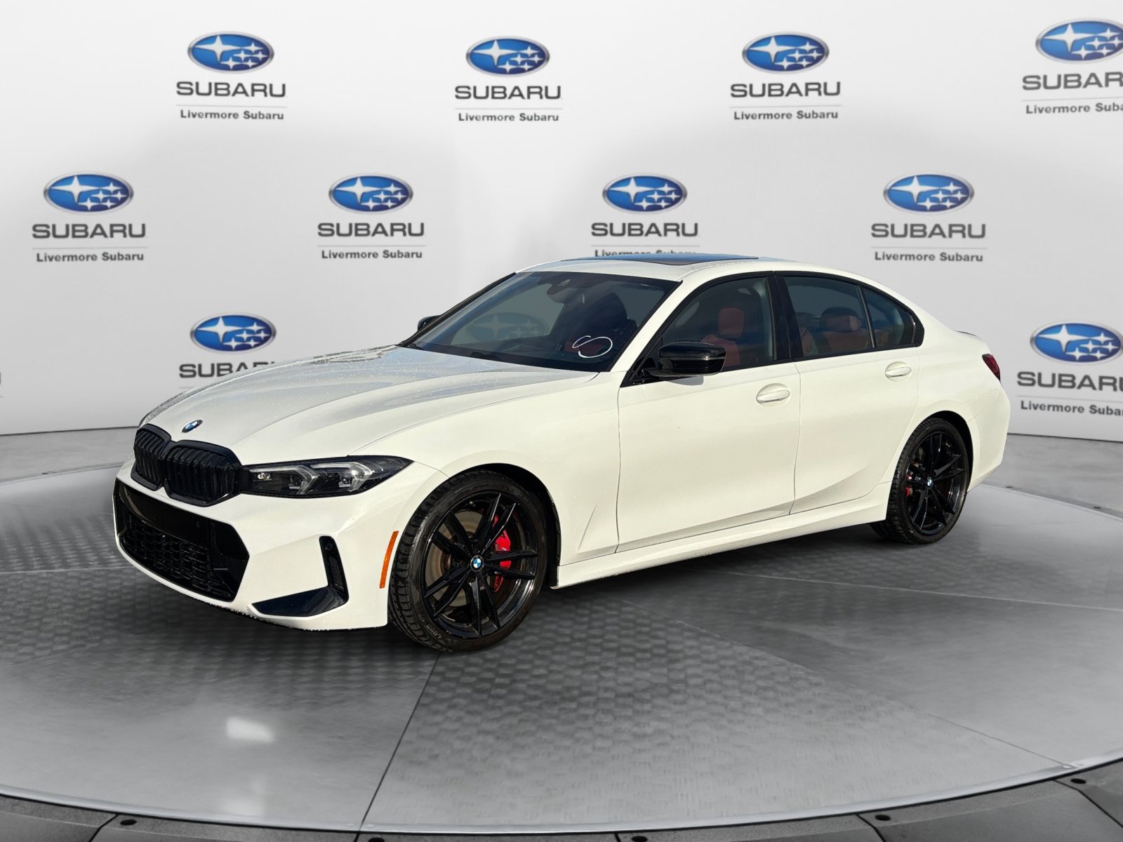 Used 2024 BMW 330i Sedan w/ M Sport Package RWD image 2