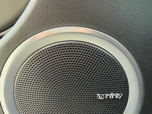 Used 2014 Kia Soul + w/ Audio Package FWD image 13