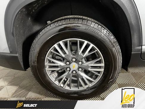 Used 2026 Chevrolet Traverse LT w/ Driver Confidence Package AWD/4WD image 22