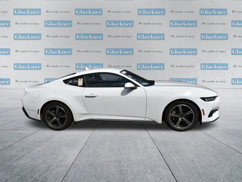 Used 2024 Ford Mustang Premium image 4