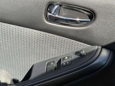 Used 2013 Nissan Altima 2.5 S image 13