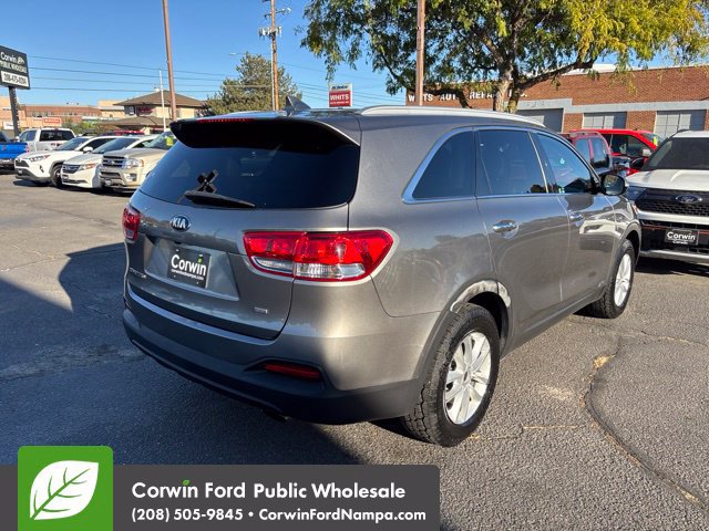 Used 2018 Kia Sorento AWD image 5