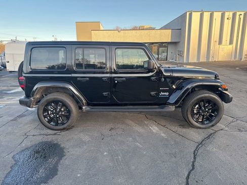 Used 2023 Jeep Wrangler Unlimited Sahara w/ Cold Weather Group image 12