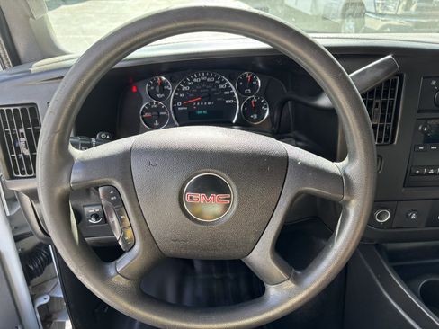 Used 2018 GMC Savana 2500 w/ Driver Convenience Package RWD image 10