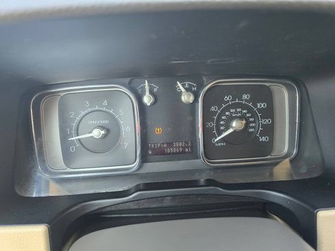 Used 2009 Lincoln MKX AWD image 24