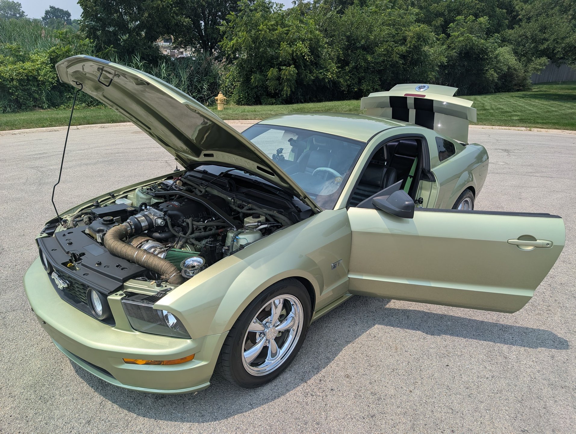 Used 2005 Ford Mustang GT Premium RWD image 40