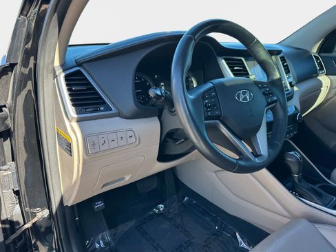 Used 2018 Hyundai Tucson Limited w/ Ultimate Package 02 image 15