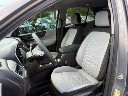Used 2019 Chevrolet Equinox LT FWD image 11