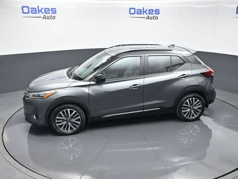 Used 2023 Nissan Kicks SR w/ SR Premium Package image 47