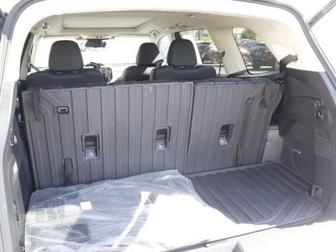 Certified 2025 Subaru Ascent Touring w/ Popular Package #1 image 5