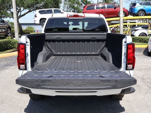 Used 2024 Chevrolet Colorado LT w/ LT Convenience Package II RWD image 17