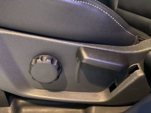 New 2025 Ford Bronco Badlands image 11