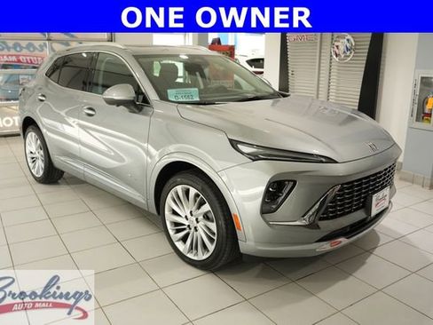 Used 2025 Buick Envision Avenir AWD/4WD image 1