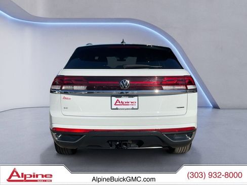 Used 2025 Volkswagen Atlas Cross Sport SE image 4