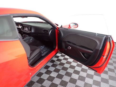Used 2022 Dodge Challenger GT AWD/4WD image 31