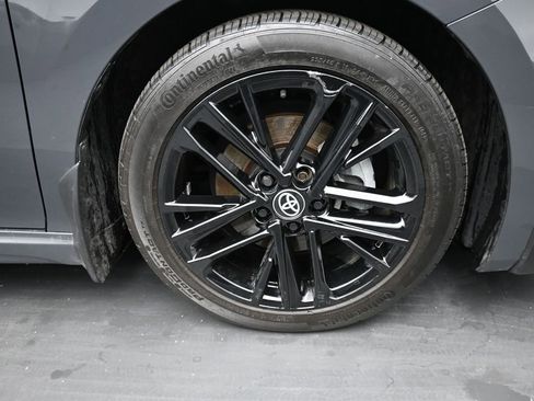 Used 2025 Toyota Camry XSE FWD image 10