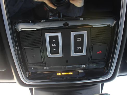 Used 2022 Land Rover Range Rover Westminster Edition AWD/4WD image 41