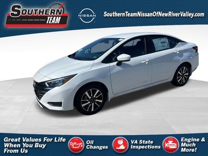 New 2025 Nissan Versa SV w/ Trunk Package