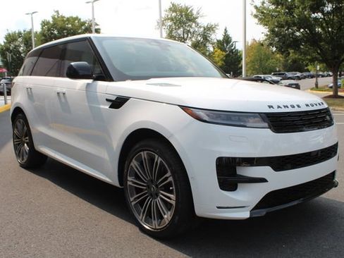 New 2025 Land Rover Range Rover Sport Dynamic SE image 9
