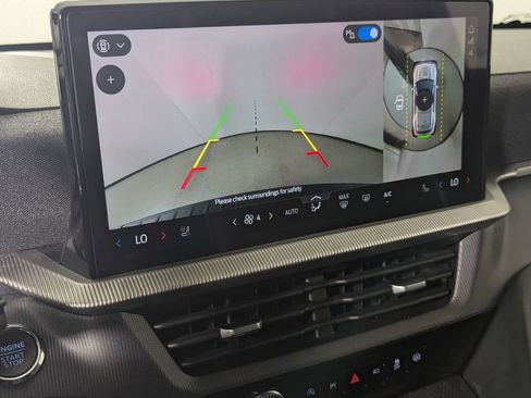 Used 2025 Ford Explorer ST-Line w/ ST-Line Street Pack image 22