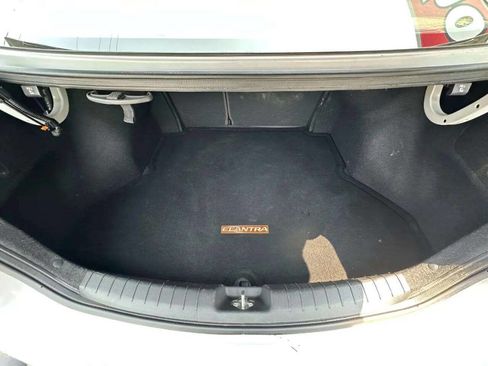 Used 2017 Hyundai Elantra Limited w/ Cargo Package FWD image 38