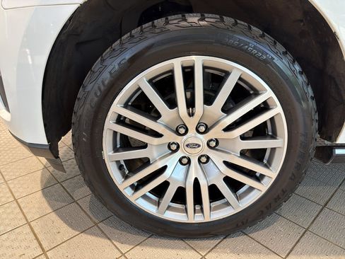 Used 2022 Ford Expedition Limited AWD/4WD image 9