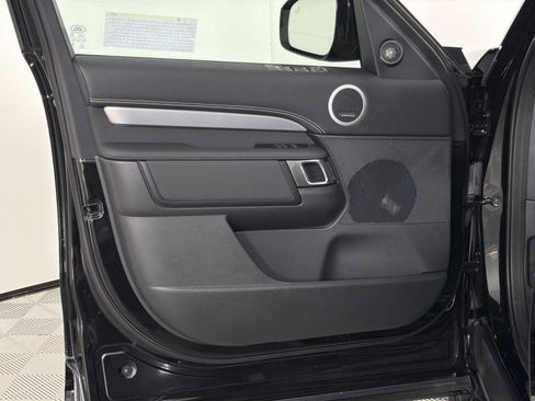 New 2026 Land Rover Discovery Limited Edition image 21