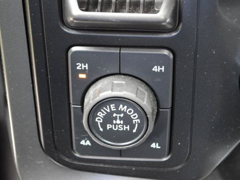 Used 2024 Ford F150 Lariat w/ Bed Utility Package AWD/4WD image 31