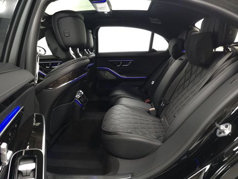 Used 2023 Mercedes-Benz S 580 4MATIC Sedan w/ AMG Line image 30