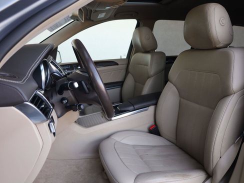 Used 2014 Mercedes-Benz GL 450 4MATIC image 17