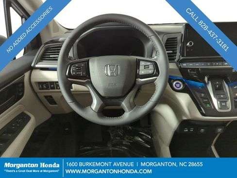 New 2026 Honda Odyssey Touring image 18