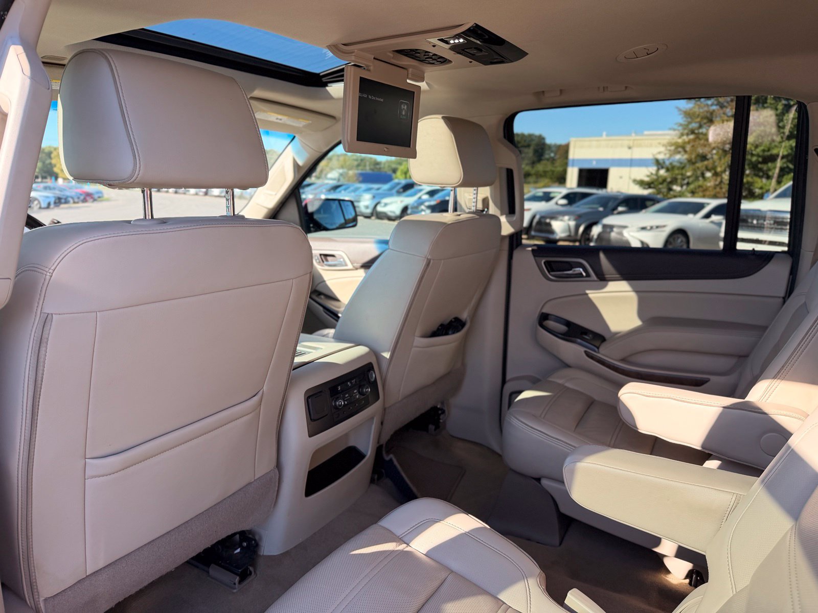 Used 2018 GMC Yukon XL Denali w/ Open Road Package AWD/4WD image 22