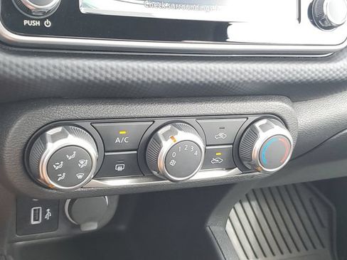 Certified 2025 Nissan Kicks Play S FWD image 26