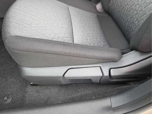 New 2026 Nissan Sentra SV w/ SV Convenience Package FWD image 13