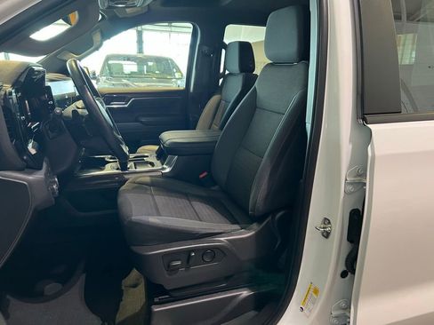 Used 2024 Chevrolet Silverado 1500 RST w/ Convenience Package II AWD/4WD image 18