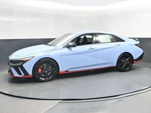 New 2025 Hyundai Elantra N image 3