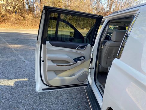 Used 2015 GMC Yukon XL Denali w/ Touring Package image 50