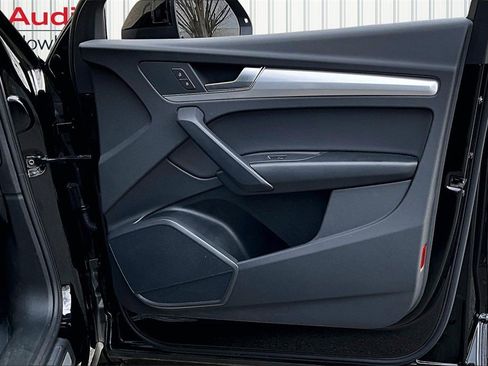 Used 2025 Audi Q5 2.0T Premium w/ Convenience Plus Package image 28