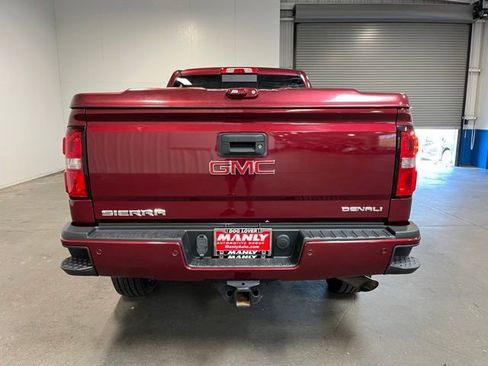Used 2015 GMC Sierra 2500 Denali RWD image 4