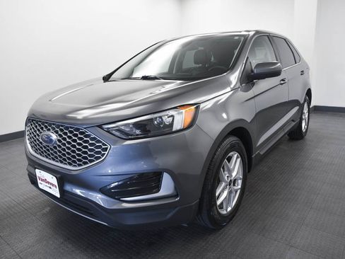 Used 2023 Ford Edge SEL image 3