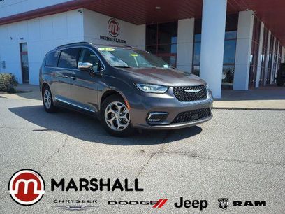 Certified 2023 Chrysler Pacifica Limited