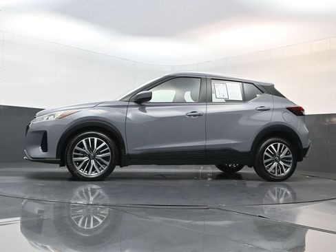 Used 2024 Nissan Kicks SV FWD image 26