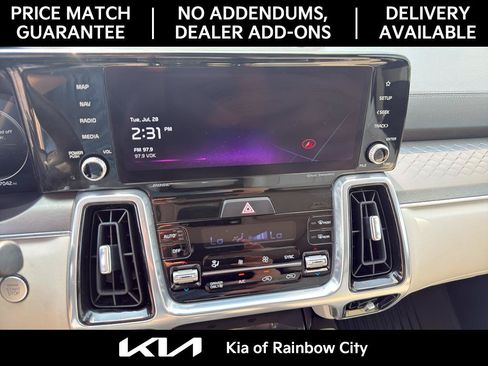 Used 2023 Kia Sorento SX Prestige w/ Panoramic Sunroof Package AWD/4WD image 12