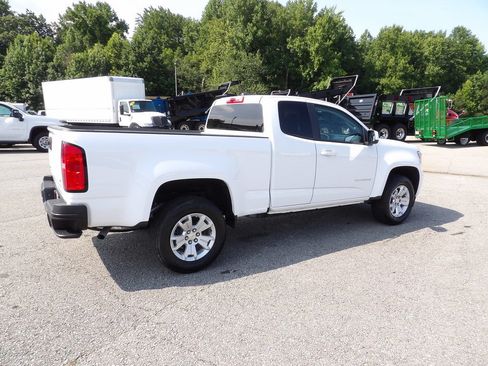 Used 2022 Chevrolet Colorado LT w/ Fleet Safety Package RWD image 8