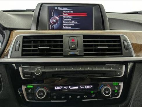 Used 2016 BMW 320i xDrive Sedan image 27