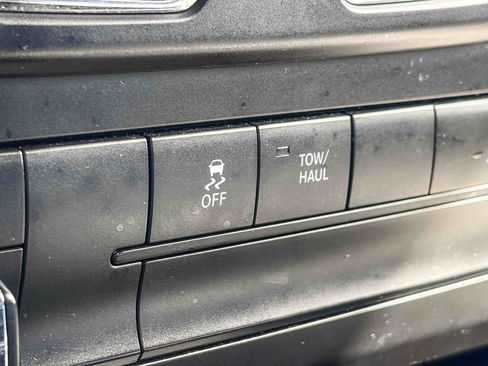 Used 2022 RAM 1500 Classic SLT w/ Electronics Group image 27